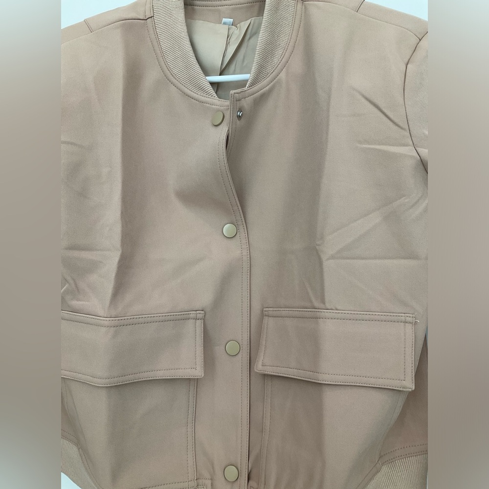 Amazon Bomber Jacket - Picture 3 of 3
